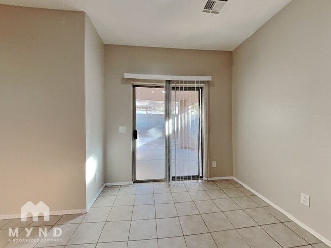 Building Photo - 5651 S 11th Dr