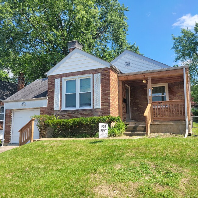 Building Photo - 9510 Sterling Pl