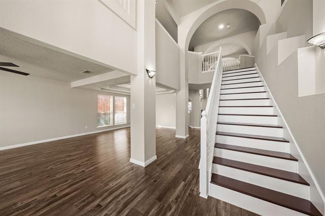 Building Photo - 6209 San Marino Dr