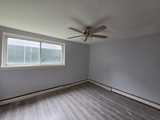 Building Photo - 8125 W Chester Pike