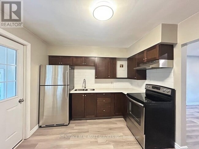 Photo du bâtiment - 1263 Clonsilla Ave