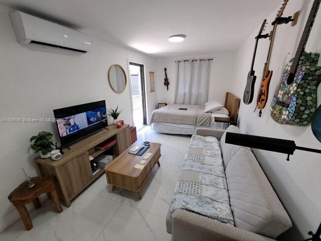 Foto del edificio - 610 NW 111th St