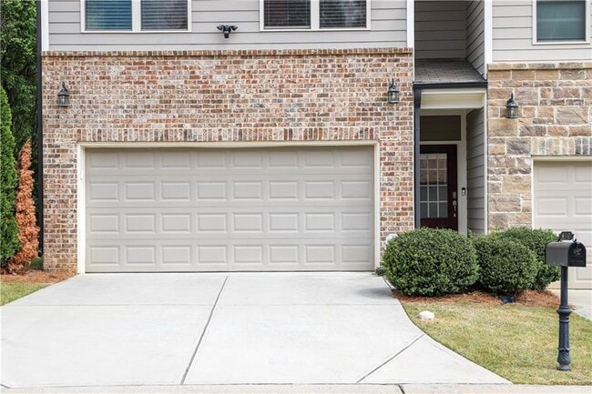 Building Photo - 402 Mulberry Row