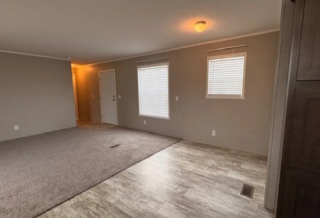 Foto del edificio - 180 W Orleans Ct