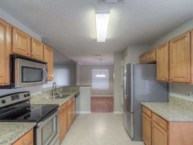 Building Photo - 552 Sparrow Branch Cir