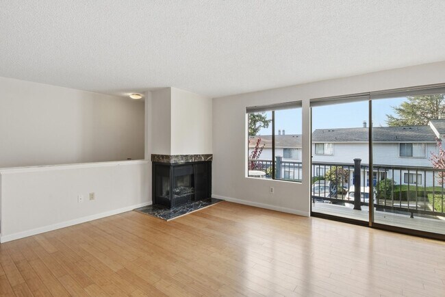 Foto del edificio - 2Bd/1.5Ba Bellevue Townhouse