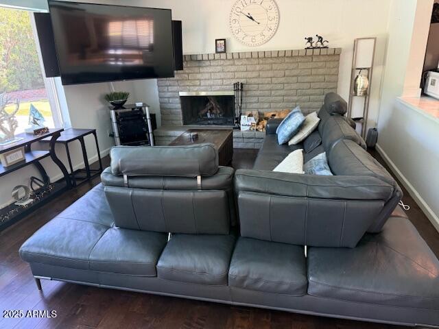 Foto del edificio - 4428 E Willow Ave