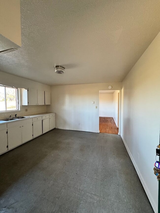 Building Photo - 2/1 Duplex in Cleveland County, NC