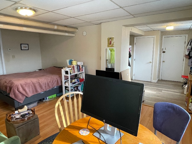 Building Photo - 67 Nottinghill Rd