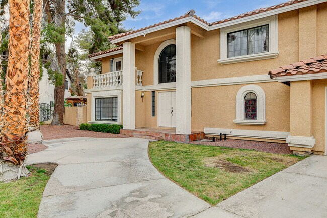 Foto del edificio - 2224 Lucerne Ct