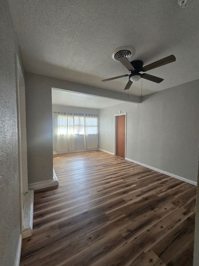 Building Photo - 1640 Courtland Cir