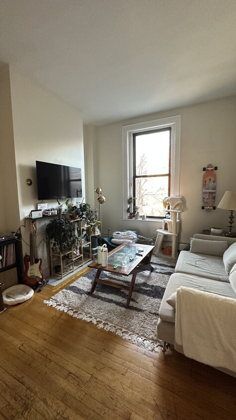 Primary Photo - 427 Shawmut Ave