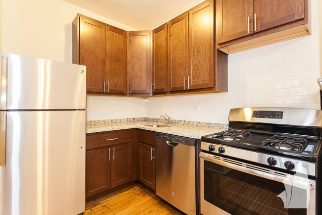 Building Photo - 2535 N Campbell Ave