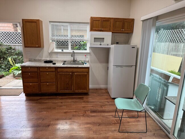 Foto del edificio - 744 Hermosa Vista Way