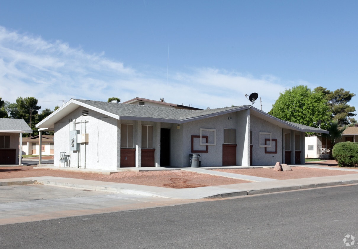 Building Photo - Ernie Cragin Terrace