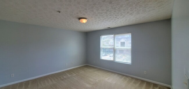 Building Photo - Open House on  Spacious Condo