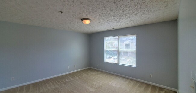 Foto del edificio - Open House on  Spacious Condo on 7/13/25 S...