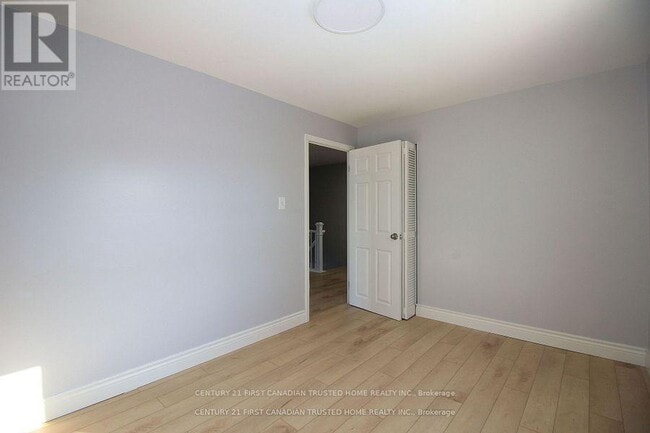 Building Photo - 627 Commissioners Rd E