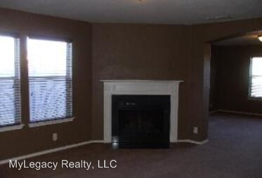 Foto del edificio - 4 br, 2.5 bath House - 6234 Royal Ridge