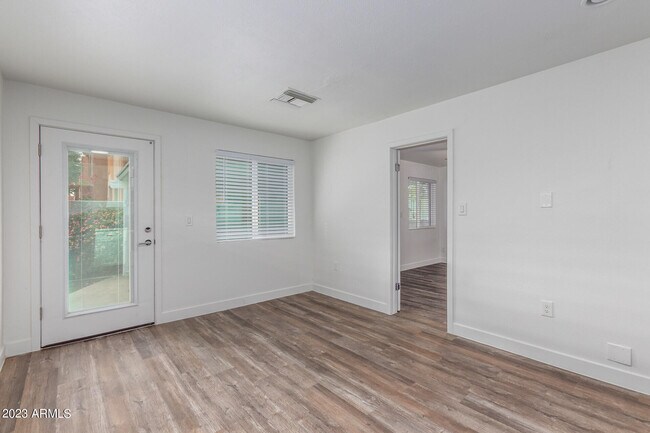 Building Photo - 3426 N 38th St