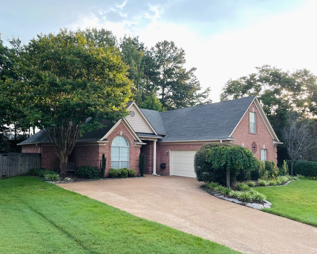 Foto principal - 11244 Black Sheep Dr