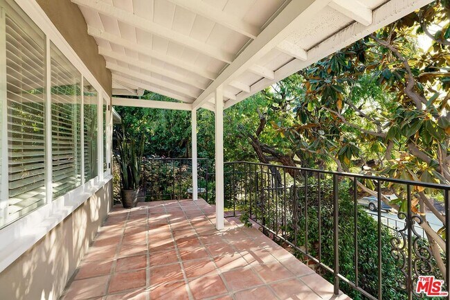 Foto del edificio - 11244 Homedale St