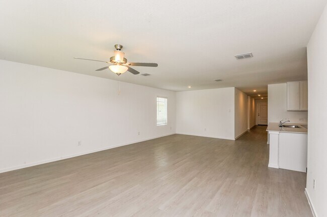 Foto del edificio - 2756 Mistwood Dr