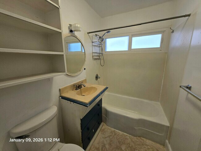 Foto del edificio - 911 16th Ave