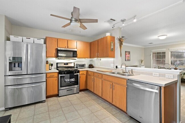 Foto del edificio - 12117 Briarcreek Loop