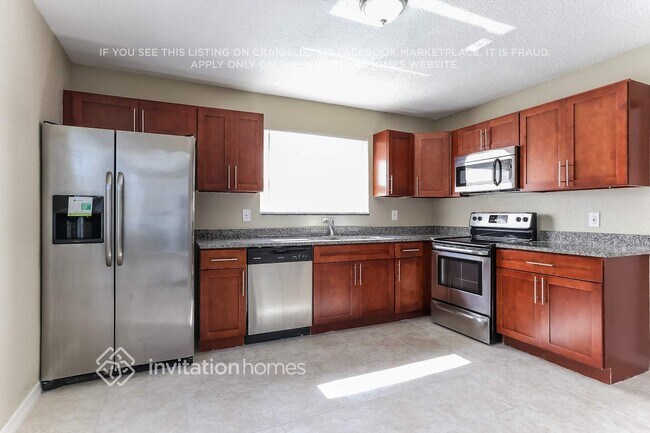 Foto del edificio - 7560 Pierce St