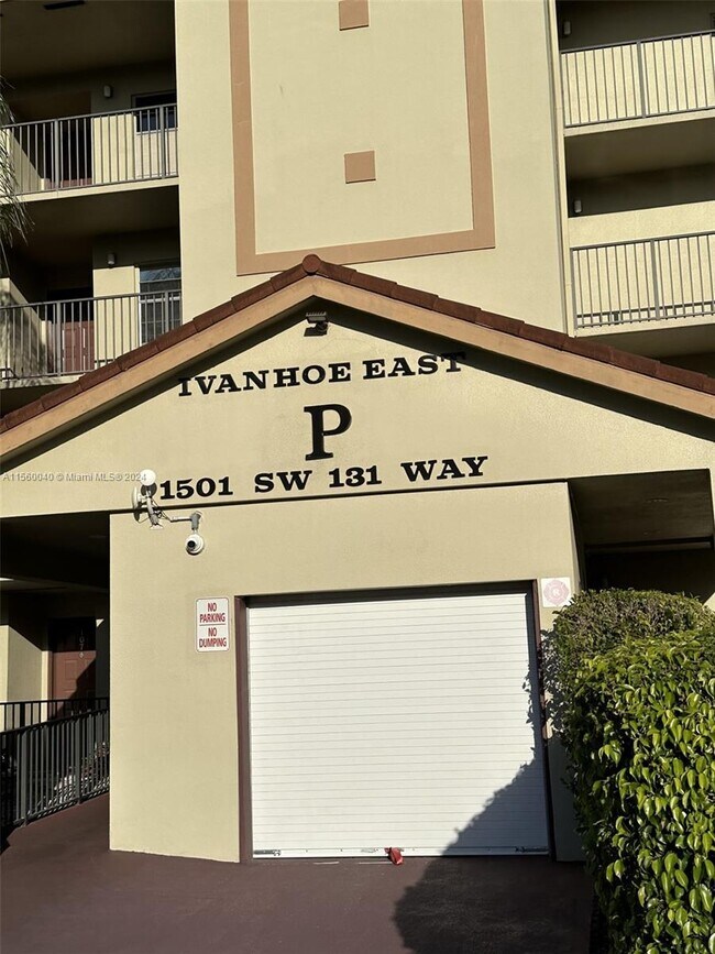 Building Photo - 1501 SW 131st Way