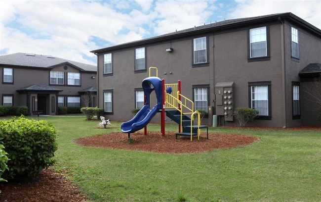 Building Photo - St. Cloud Village