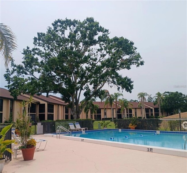 Foto del edificio - 6191 Timberlake Dr