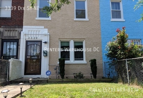 Building Photo - 3339 Dix St NE