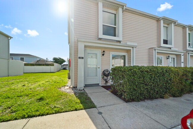 Foto del edificio - 11816 Cypress Hill Cir
