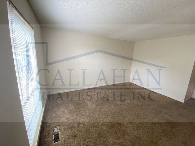 Building Photo - NLR Scenic Hill 2 Bedroom Townhouse