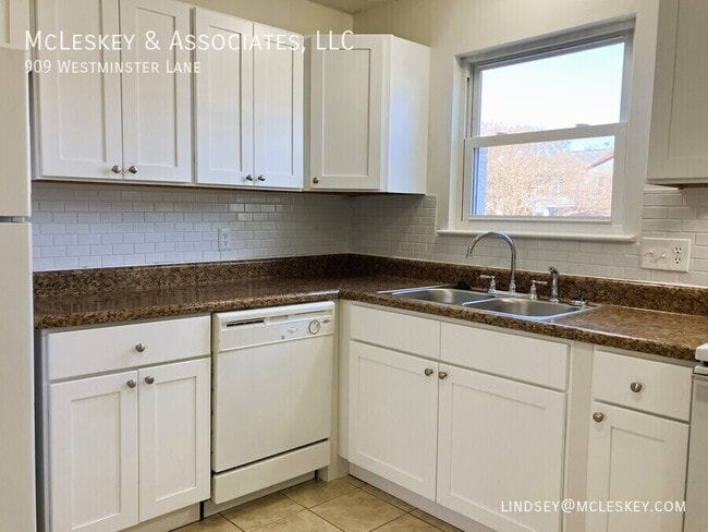 Foto del edificio - 909 Westminster Ln