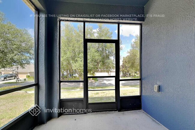 Foto del edificio - 15634 Starling Water Dr