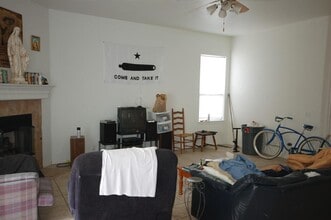 Building Photo - 5406 Martin Ave