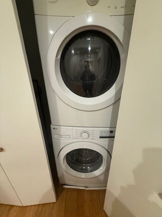 Building Photo - 2030 E Dauphin St