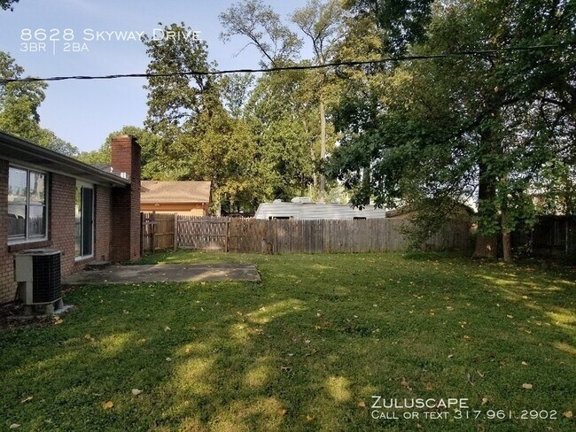Building Photo - 8628 Skyway Dr