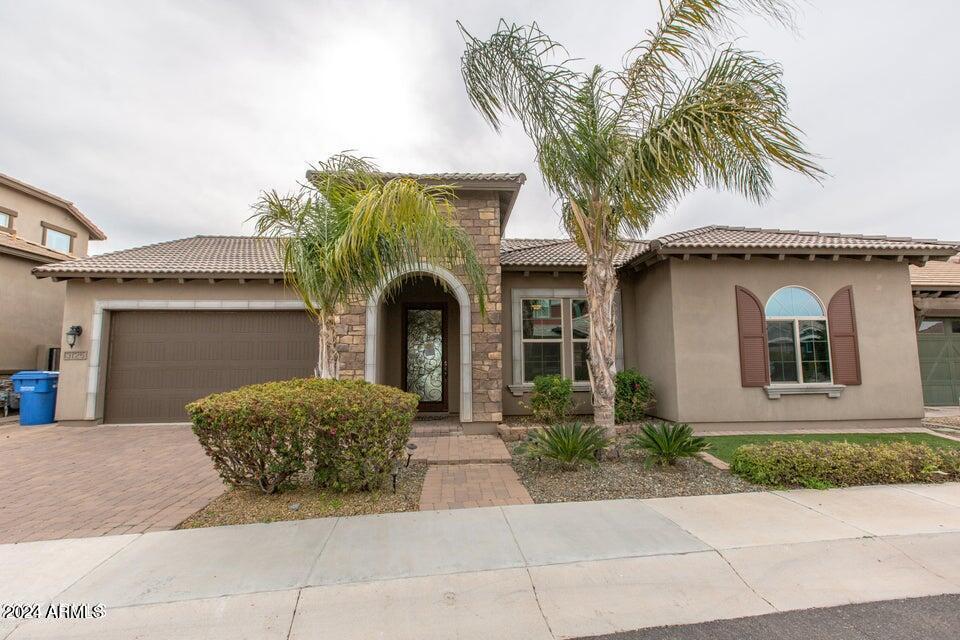 Primary Photo - 3125 E Half Hitch Pl