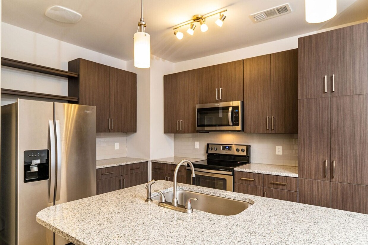 Foto del edificio - 510 Guthridge Ct NW