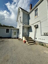 Building Photo - 145 Spring Valley Rd