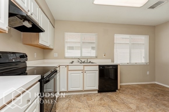 Foto del edificio - NOW AVAILABLE! - 1408 BIRCHSTONE AVE, BRAN...