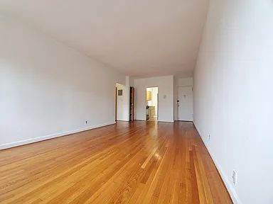 Building Photo - 1110A Lydig Ave