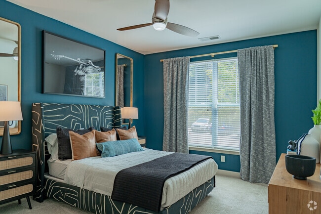 1BR, 1BA - 713SF - Primary Bedroom - 1701 North Apartments