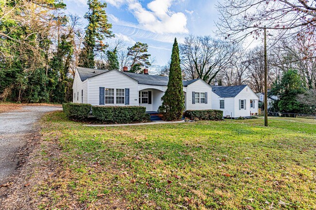 Building Photo - Well Maintained 2/1 Duplex in Spartanburg
