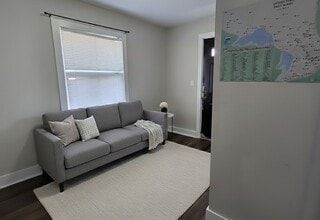 Building Photo - 292 Welland Ave