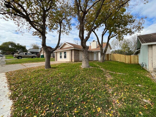 Foto del edificio - 8525 8th St., Converse, TX. 78109